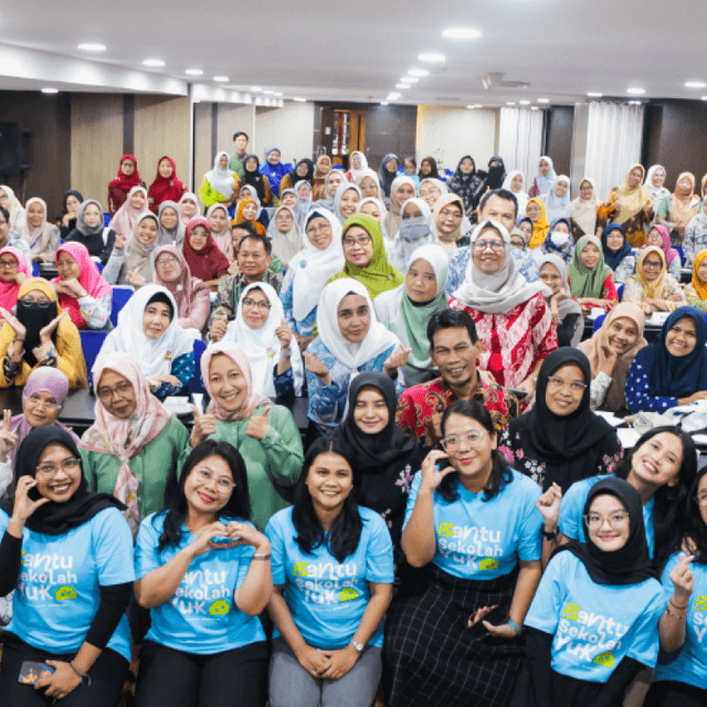 Incubators & Accelerators